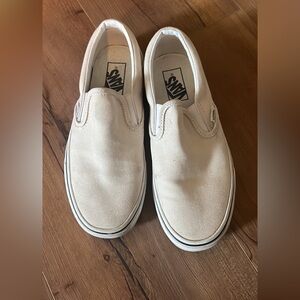 Like NEW Vans Slip-ons white